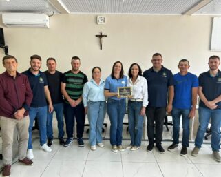 HOMENAGEM AOS 90 ANOS DA ESCOLA DE ENSINO MÉDIO RICARDO FRANCISCO GASPARIN